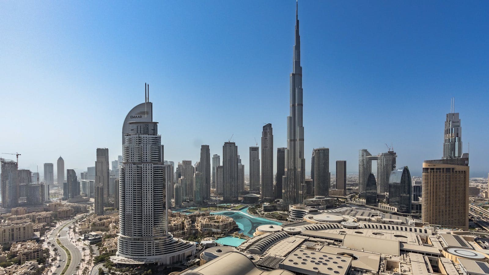 UPS Solutions in Dubai — Business Guide